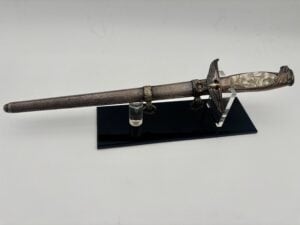 diplomatic leaders dagger by Alcoso