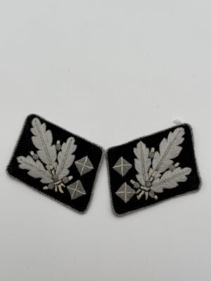 Original SS-Obergruppenführer collar tabs 1942 pattern with hand-embroidered silver oak leaves and two rank pips