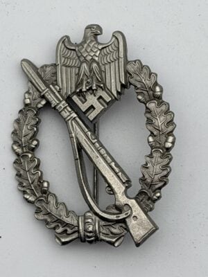 Original WWII FLL Infantry Assault Badge in Silver hollow Friedrich Linden