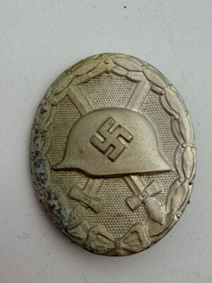 Silver Wound Badge 1939 L53 Hymmen and Co