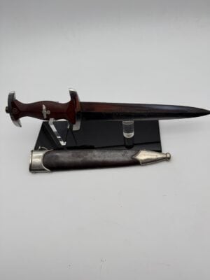 RZM M7/15 SA dagger with blade exposed beside brown scabbard